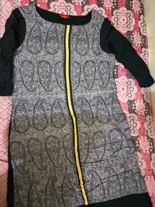 Stylish Black Paisley Print Kurta