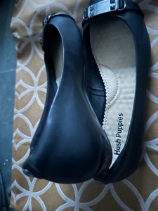 Stylish Black Hush Puppies Ballet Flats