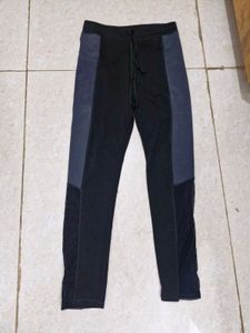 gym or yoga pants combo