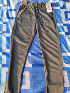 Best Track Pant... 28 Size