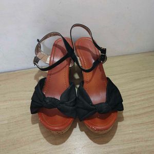 Black Wedge Sandals with Bow Detail 🖤