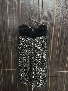 Stylish Sleeveless Black &amp; White Dress
