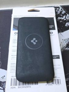 Spigen 10000 mAh Power Bank with Wireless Charging