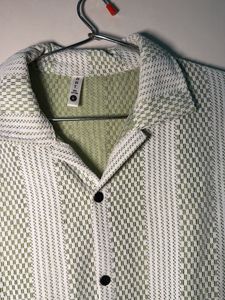 Men's Striped Short-Sleeve Shirt