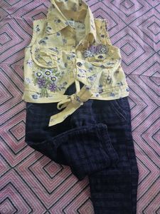 Cute Yellow Floral Vest &amp; Dark Pants Set