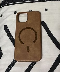 Iphone 13/14 Brown Magnetic Phone Case