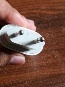 Apple 20 watt Adapter