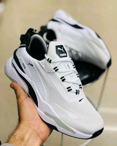 Puma RS-Fast: Stylish White Sneakers