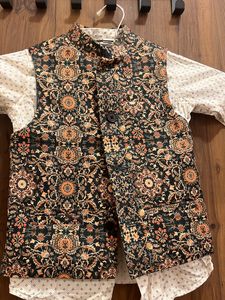 White Shirt N Waistcoat Set Fir Boys 💚🤍