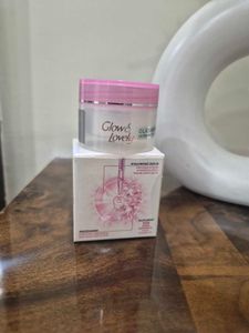 Glow &amp; Lovely Face Cream