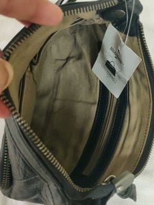 Gil holsters Black Leather Crossbody Bag