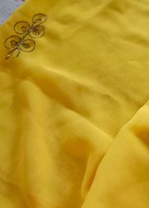 Amazing Looking Yellow Saree! ✨