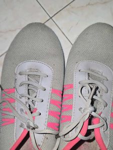 Stylish Grey &amp; Pink Sneakers/ shoes