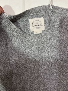 Archy & Co. Knit Sweater