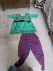 Stylish Ethnic Kurta Set (Gujrati Style)