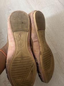Embellished Juttis with cushioned sole