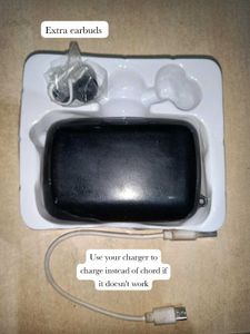M19 TWS Bluetooth Earbuds (Check Defect)