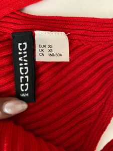 H&amp;M Red Ribbed Top ❤️