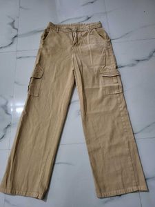 Wide Leg High Waist Cargo Jeans