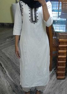 Embroidered Cream Kurta Pant Set