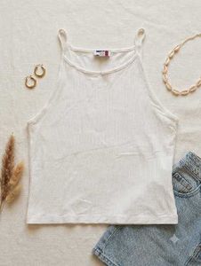 Ribbed White Crop Tank Top❄️🕊️