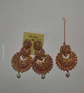 Exquisite Ethnic Kundan Jewellery Set