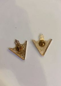 Elegant Gold-Tone Collor pins