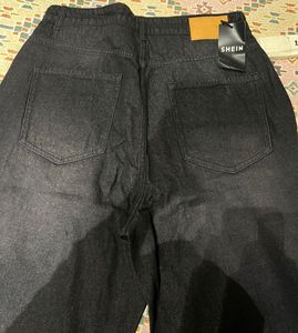 SHEIN Men’s Black Wash Jeans