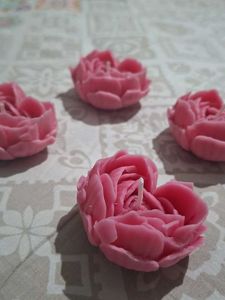 Heart Rose Candles (Set of 4) Gift Se
