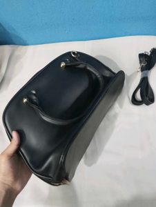 Chic Black Bow Detail Handbag