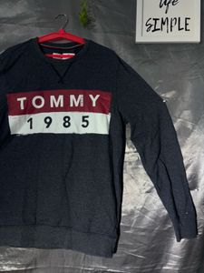 Tommy 1985 Graphic Sweatshirt