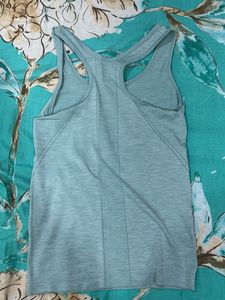 H&amp;M Sport Tank Top
