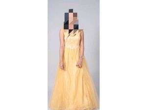 Elegant Yellow Lace Evening Gown