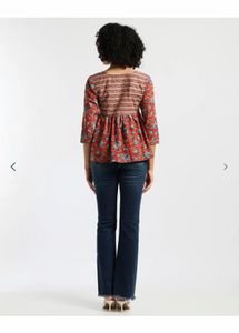 Svrnaa Red Floral Print Top