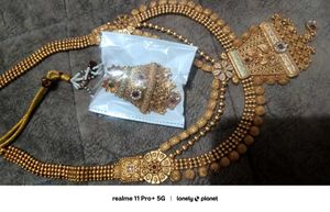Golden antiq  Jewellery Set