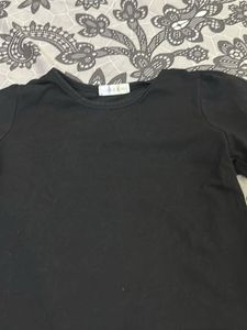 black tshirt for girl