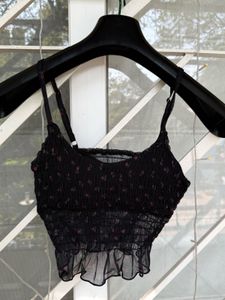cute black floral crop top🖤🖤