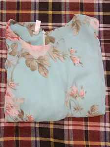 Light Blue Floral Print Crop Top