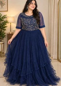 Beautiful heavy gown 4 layer