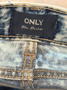 ONLY’s Brand Acid Wash Ripped Jeans with Patches