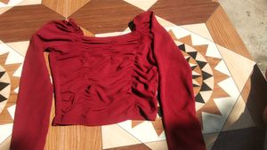 Chic Ruched Long Sleeve Crop Top