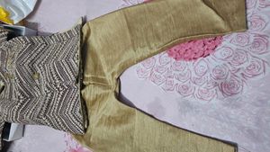 Very Beautiful Sherwani For Your Royal Prince