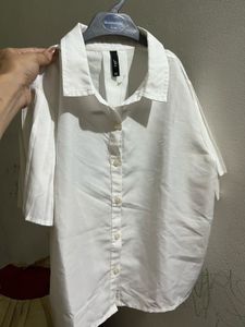 Elegant White Pleated Sleeve Top