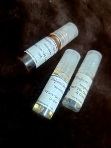 Tom Ford Dupes Roll On