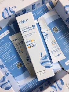 Plum Niacinamide Hybrid Sunscreen SPF 50