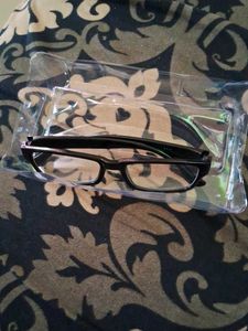 ONE READER POWER ADJUSTABLE GLASS