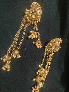Beautiful kashmiri Gold Toned Jhumka Earrings