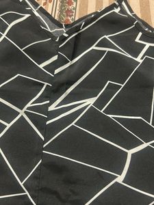 Stylish Black &amp; White Geometric Print Camisole Top