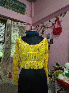 Yellow Ruffled Floral Print Crop Top