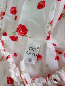 Chic White Floral Midi Dress